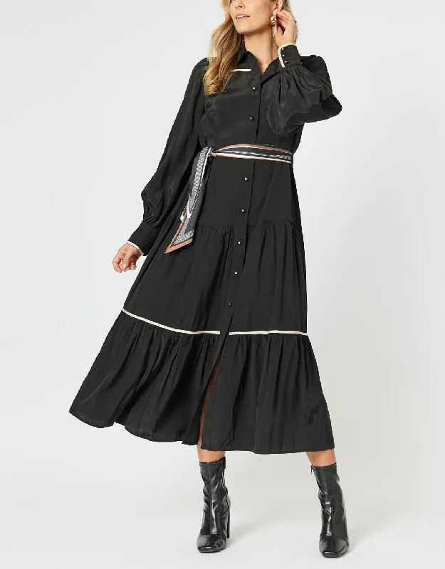 Plus size bohemian - style midi dress for a casual - chic lookRoma Trim Dress - Black