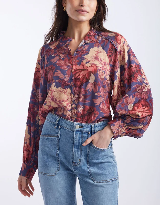 Plus size high - low hem dress for a modern and stylish touchBerry Kiss Blouse - Floral