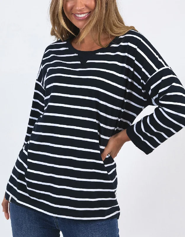 Plus size halter - neck beach dress for a breezy vacationAnnie Lightweight Top - Navy/White Stripe