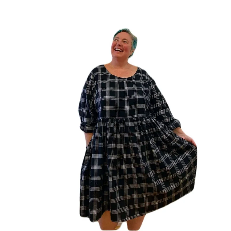 Plus size lace - detailed wedding guest dressWinter Sally Plus Size Dress with Pockets | Black & White Tartan Flannelette