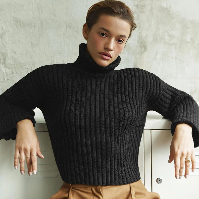 Hand - Knitted Women Sweater with Artisanal CharmOversized Solid Color Turtleneck Drop Shoulder Cropped Sweater