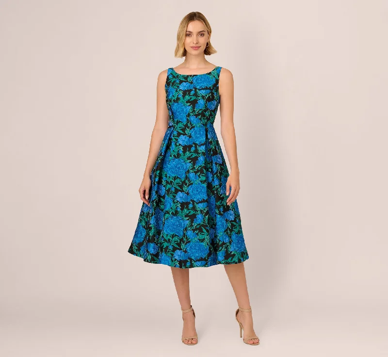 Mini Women Dress with a Short Hem for a Young and Trendy StyleBoat Neck Jacquard Midi Dress In Blue Green