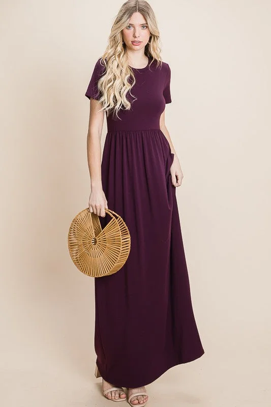 Mini Women Dress with a Short Hem for a Young and Trendy StyleEggplant Maxi Dress