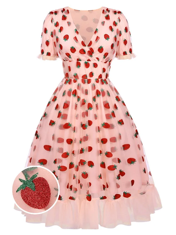 Sleeveless Women Dress in Bright Colors for Summer PartiesPink 1950s Lace Strawberry Swing Dress