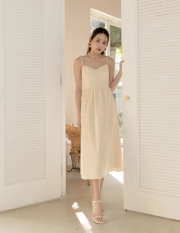 Halter Neck Women Dress to Show Off the Shoulders and NecklineSandy Dress in Cream