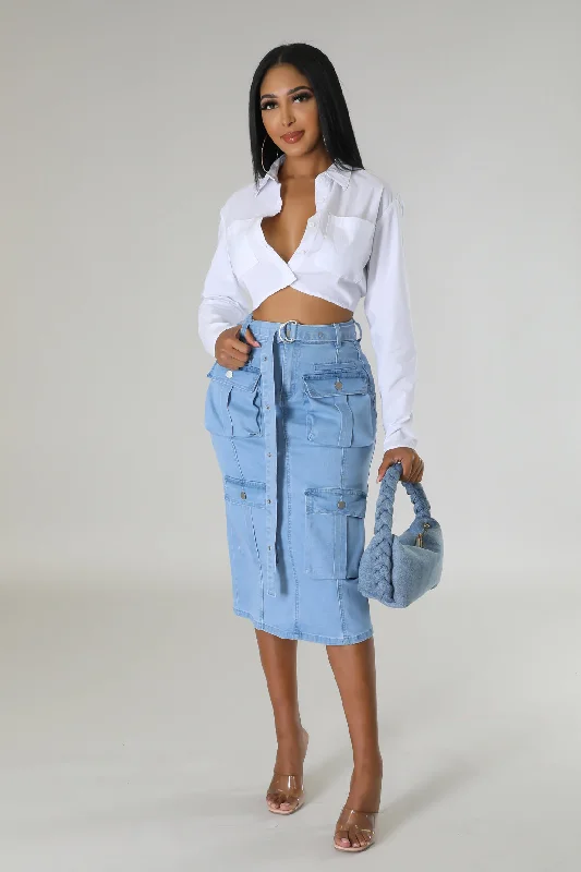 Denim Top with a Belted Waist for a Defined SilhouetteBriallen Skirt