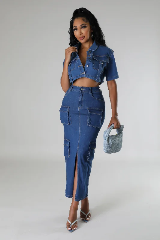 Button - Down Denim Top with a Classic DesignBrynn Denim Skirt