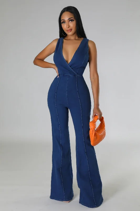 Button - Down Denim Top with a Classic DesignElliza Jumpsuit