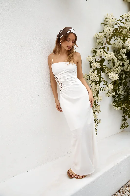 Pleated Women Dress with a Timeless and Elegant TextureAmalfi Amore Maxi Dress White