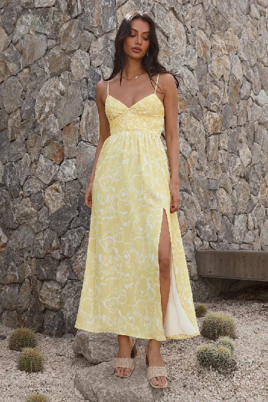 Empire Waist Women Dress to Accentuate the Bust and Conceal the WaistGelato Stand Maxi Dress Yellow