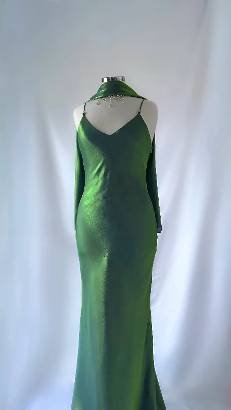 Halter Neck Women Dress to Show Off the Shoulders and NecklineIRIDESCENT SIREN GREEN BACKLESS GOWN & SCARF SET