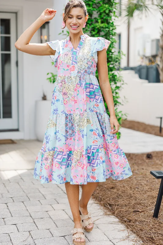 Mermaid - Style Women Dress with a Fitted Silhouette for Special OccasionsKeep It Going Blue & Pink Floral Midi Dress