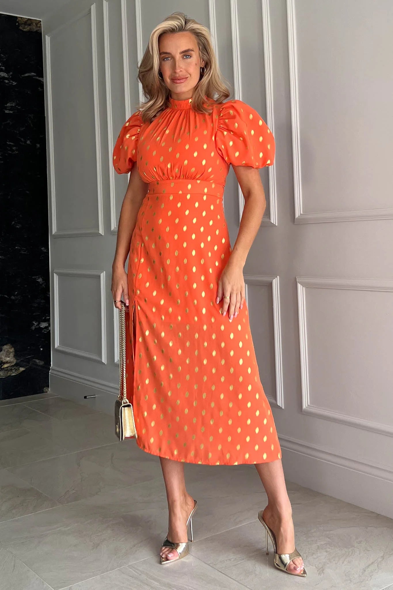 Maxi Women Dress with Floral Print for a Bohemian VibeLilly Orange Gold Foil Print Puff Sleeve Midi Dress