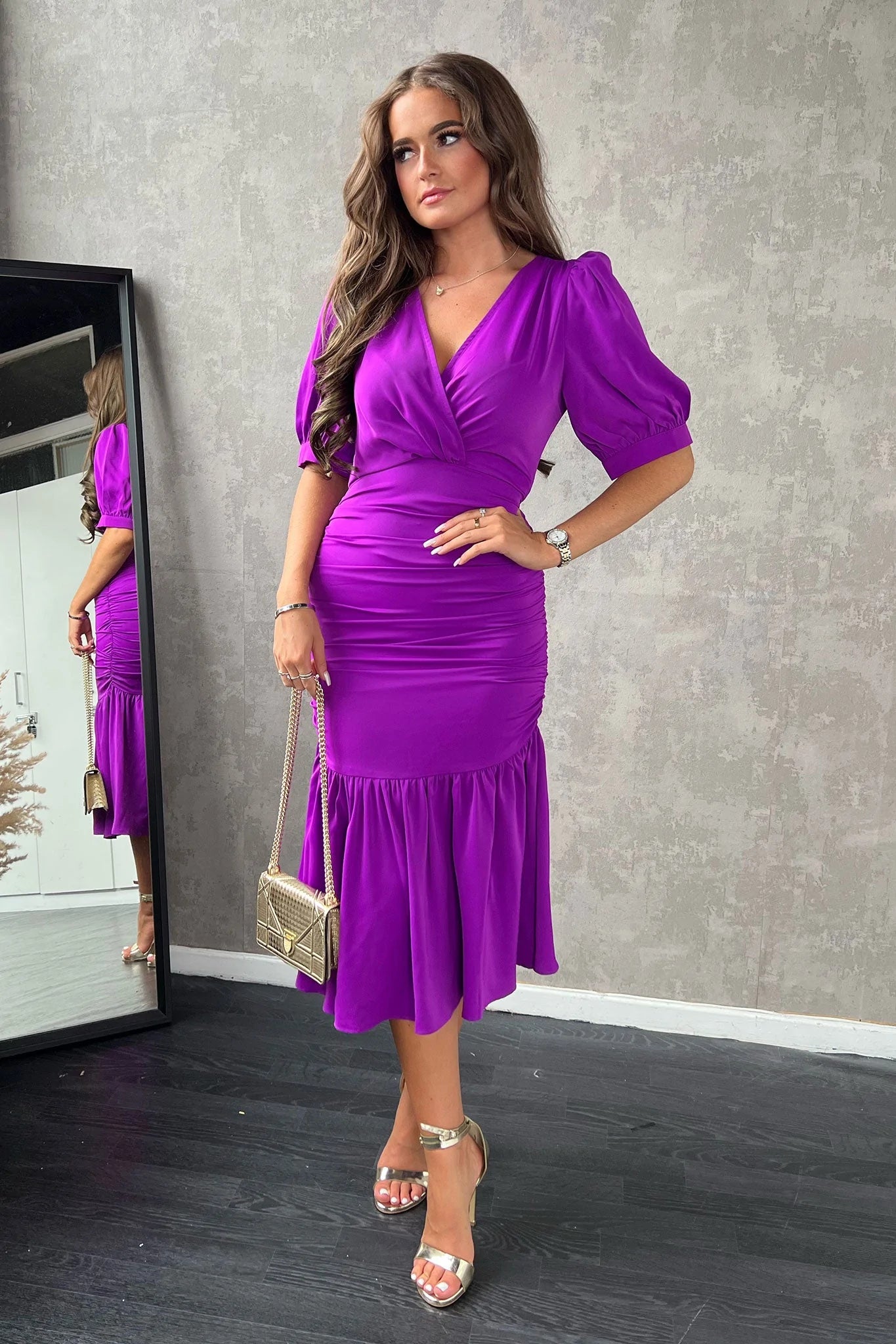 Ruffled Women Dress with Multiple Layers for a Playful and Girly StyleNina Orchid Puff Sleeve Ruched Midi Dress