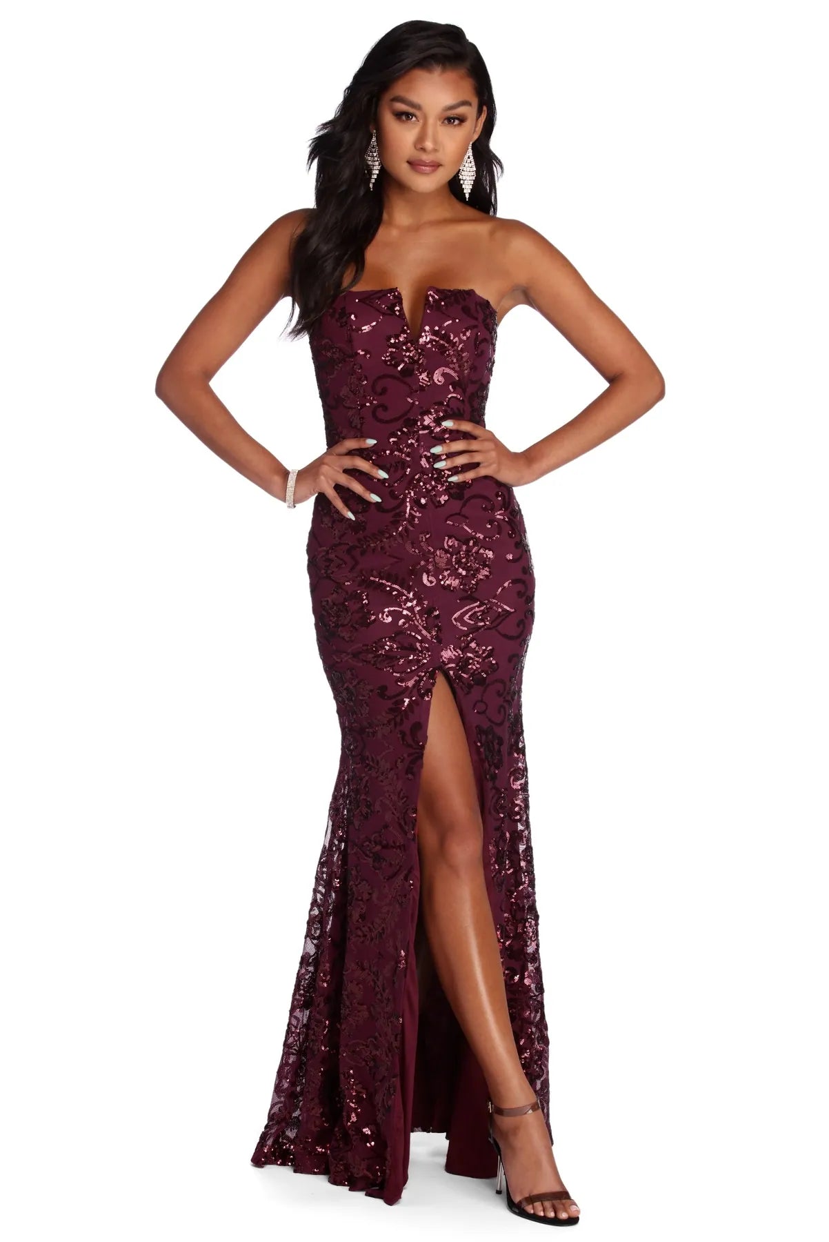 Pleated Women Dress with a Timeless and Elegant TexturePaulina Formal High Slit Sequin Dress