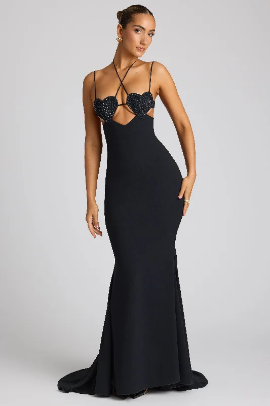 Halter Neck Women Dress to Show Off the Shoulders and NecklineEmbellished Heart Cup Detail Evening Gown in Black