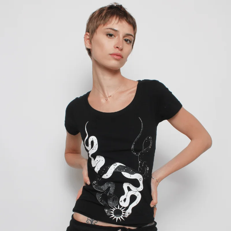 Organic Cotton Women T Shirt for Eco - Conscious WearersSTARGAZER T-SHIRTS GIRLS BLACK