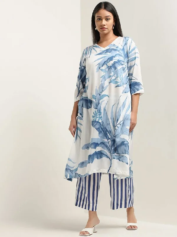 Plus Size Women Shorts with a Comfortable and Stylish FitDiza Blue Leaf Printed A-Line Kurta