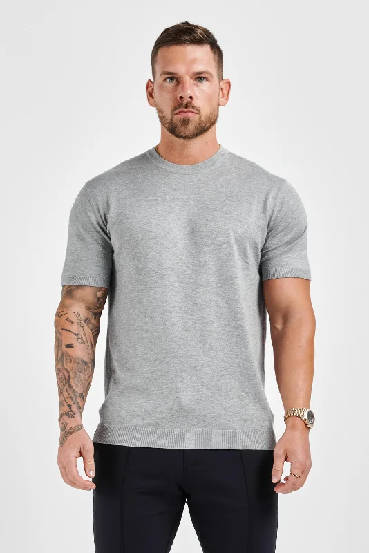 Distressed Women T Shirt with a Laid - Back AestheticKNIT T-SHIRT - GREY