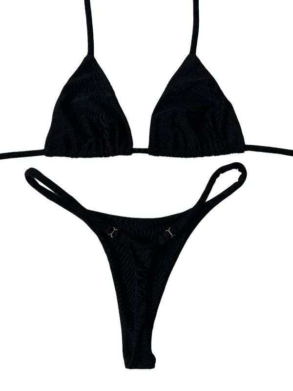 Striped bikini with a classic pattern for a timeless beach aestheticDIPPED SEAMLESS THONG BOTTOM- BLACK