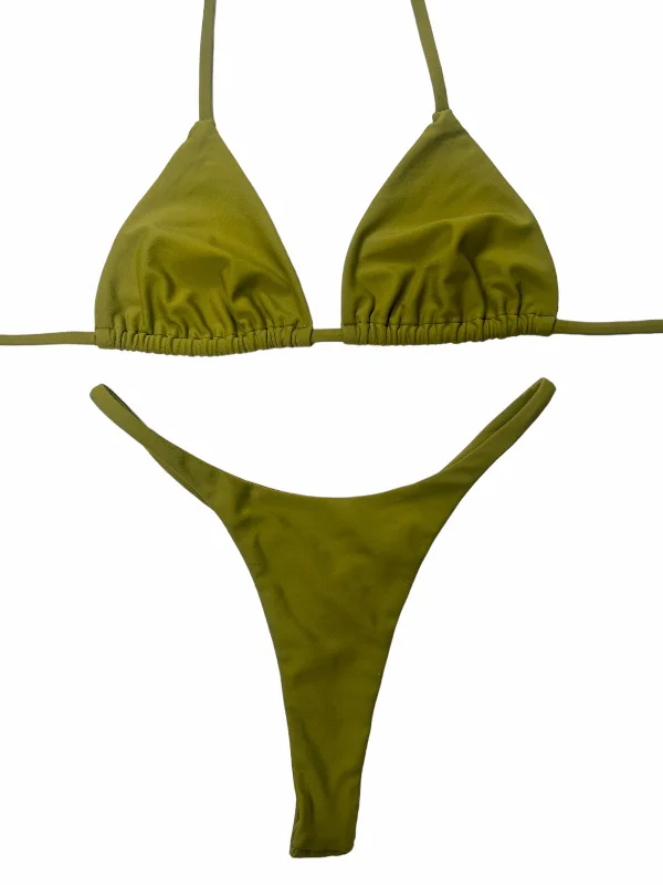 Push - up bikini top to enhance the bust for a confident beach appearanceSEAMLESS TRIANGLE TOP- SAGE